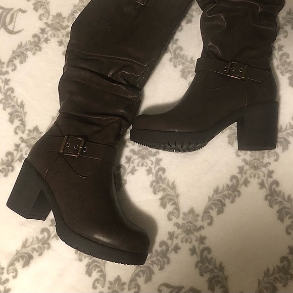 NWT Dark Brown Knee-High Chunky Heel Boots - Picture 3 of 6